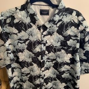 7 Diamonds Button Down Short Sleeve Shirt